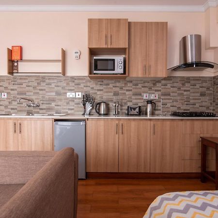 Highlands Suites Hotel Apartments ナイロビ エクステリア 写真