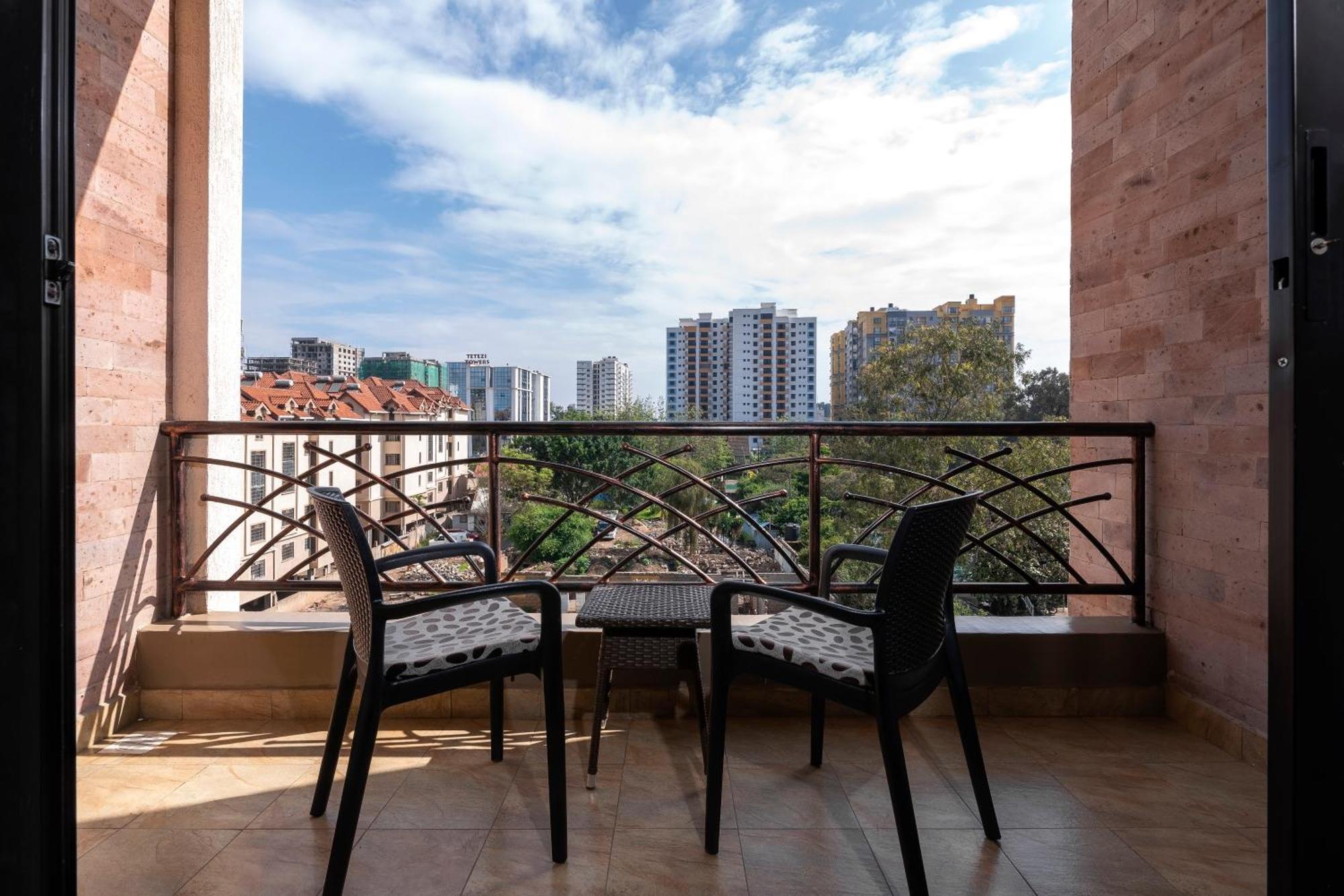 Highlands Suites Hotel Apartments ナイロビ エクステリア 写真